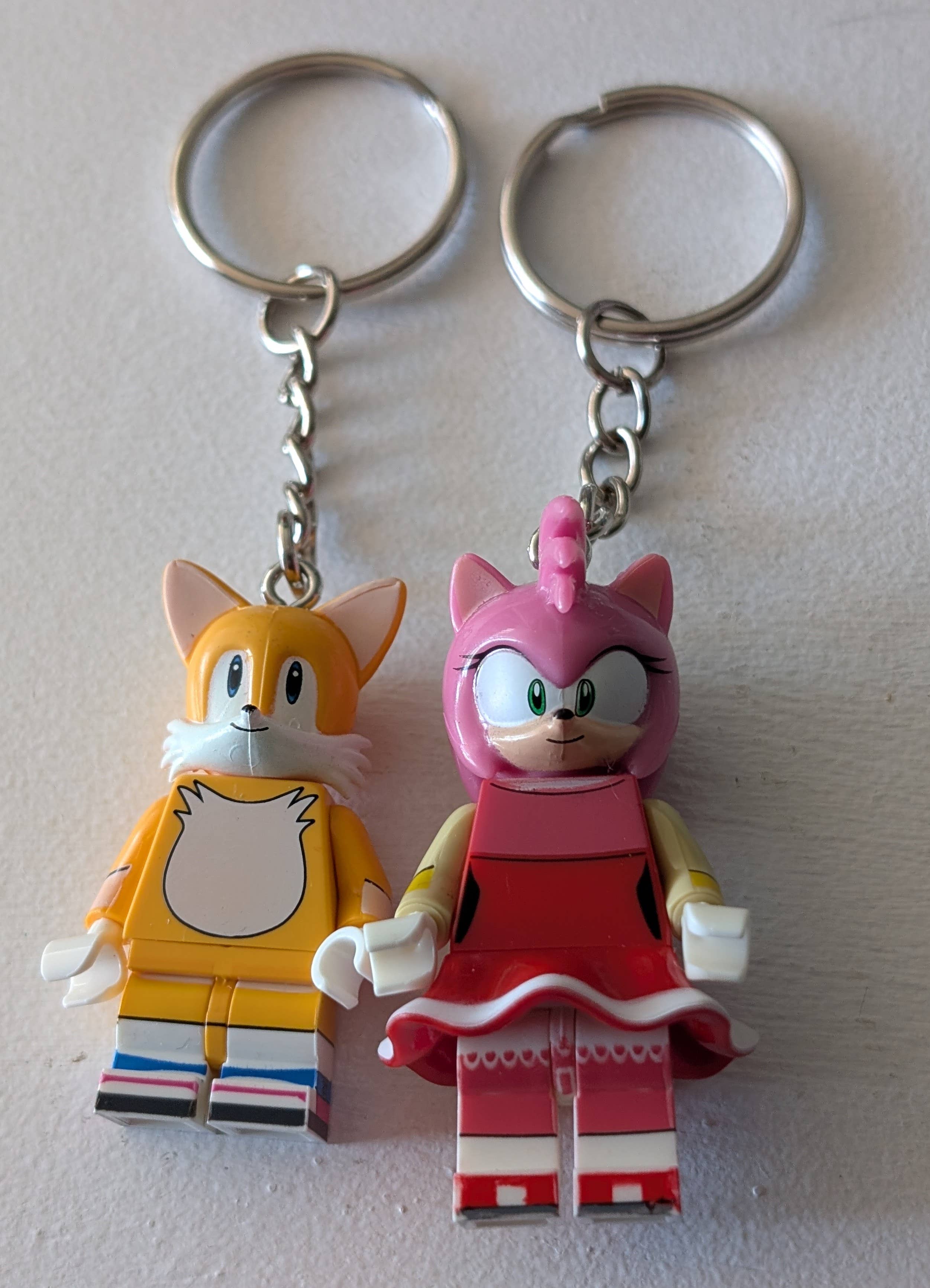 Con-Quest Crafts - Wholesale Keychain - Unisex - Video Game Character Mini-Figure Keychains14