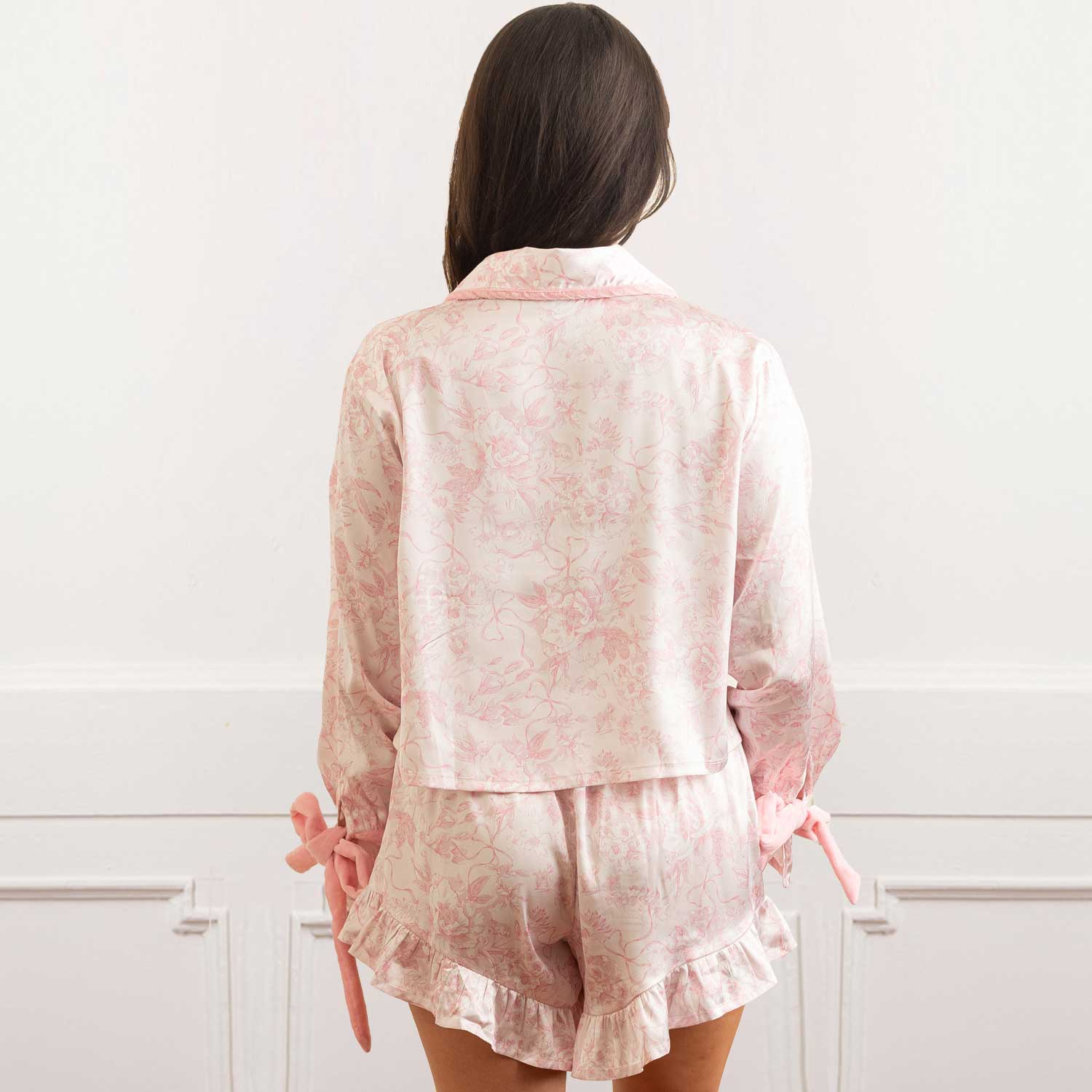 8 Oak Lane – wholesale Sleepwear set – Women's – Pink Bow Toile Satin Ruffle Short PJ Set2