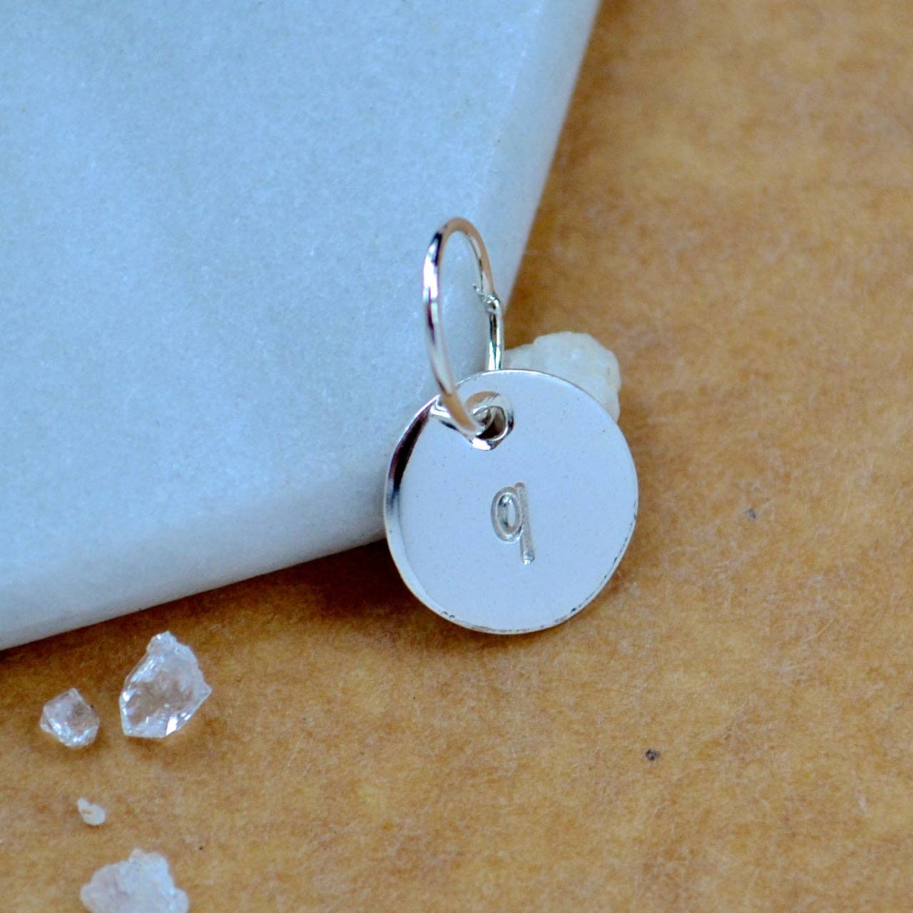 Foamy Wader - Venta al por mayor Abalorios/colgantes individuales - Set de abalorios con letra cursiva en minúscula, con letra cursiva, triple metal58