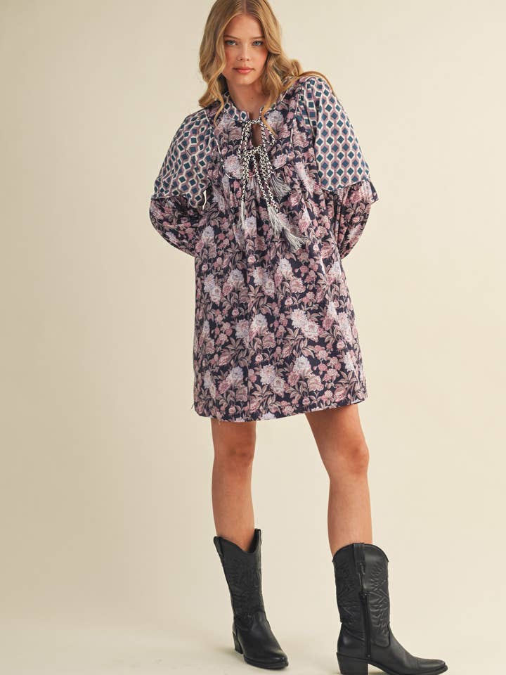 &MERCI - Wholesale Dress - Women's - FLORAL CONTRAST SLEEVE MINI DRESS MDR41695