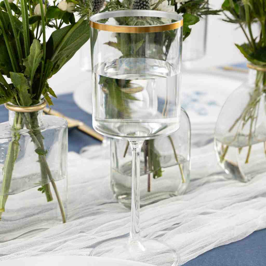 Posh Setting - Wholesale Wine Glass - 14 Oz Clear and Gold Plastic Stemmed Wine Goblets - 5 Count1