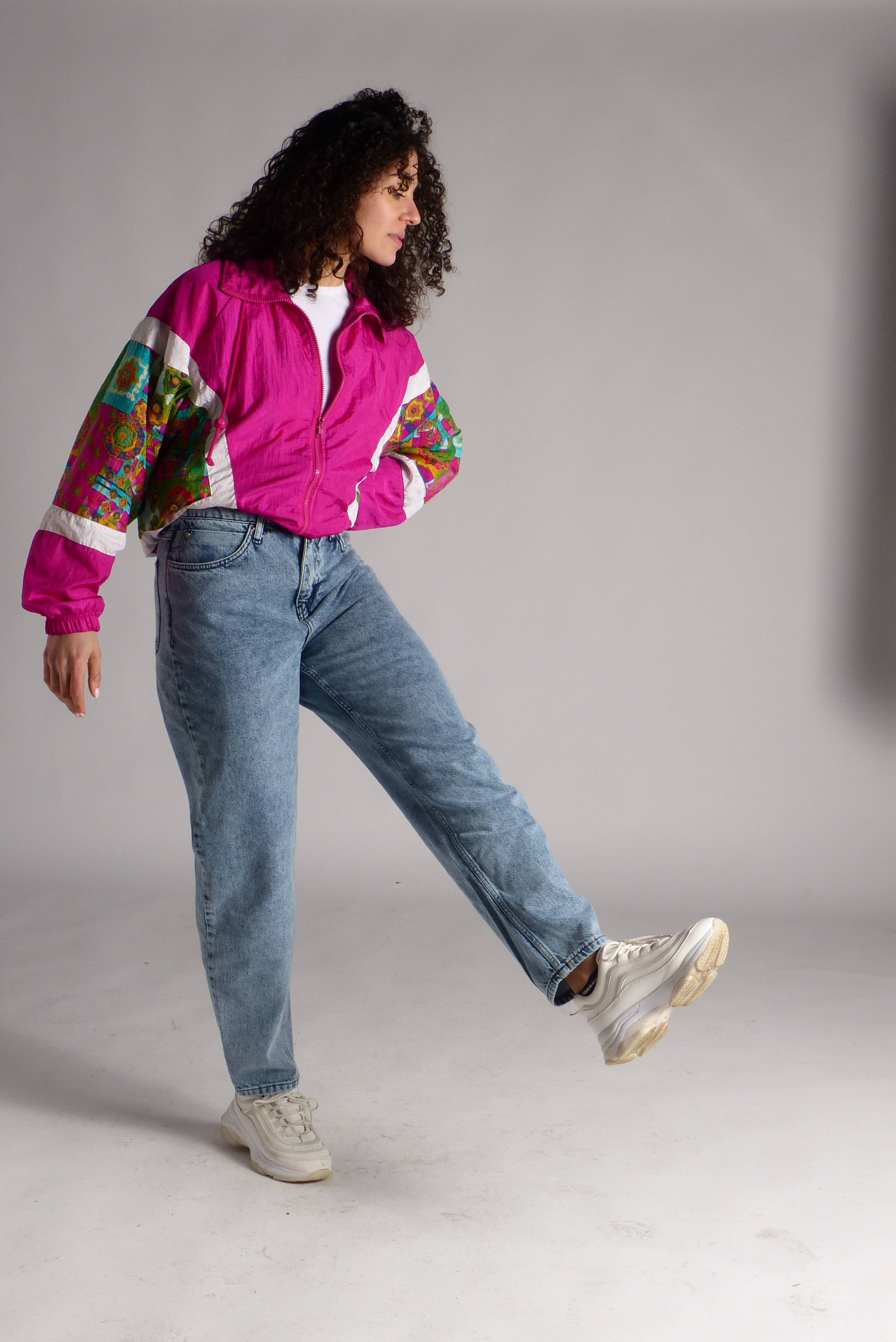 Blue Mom jeans for women - iconic from the 80s for wholesale on Faire1