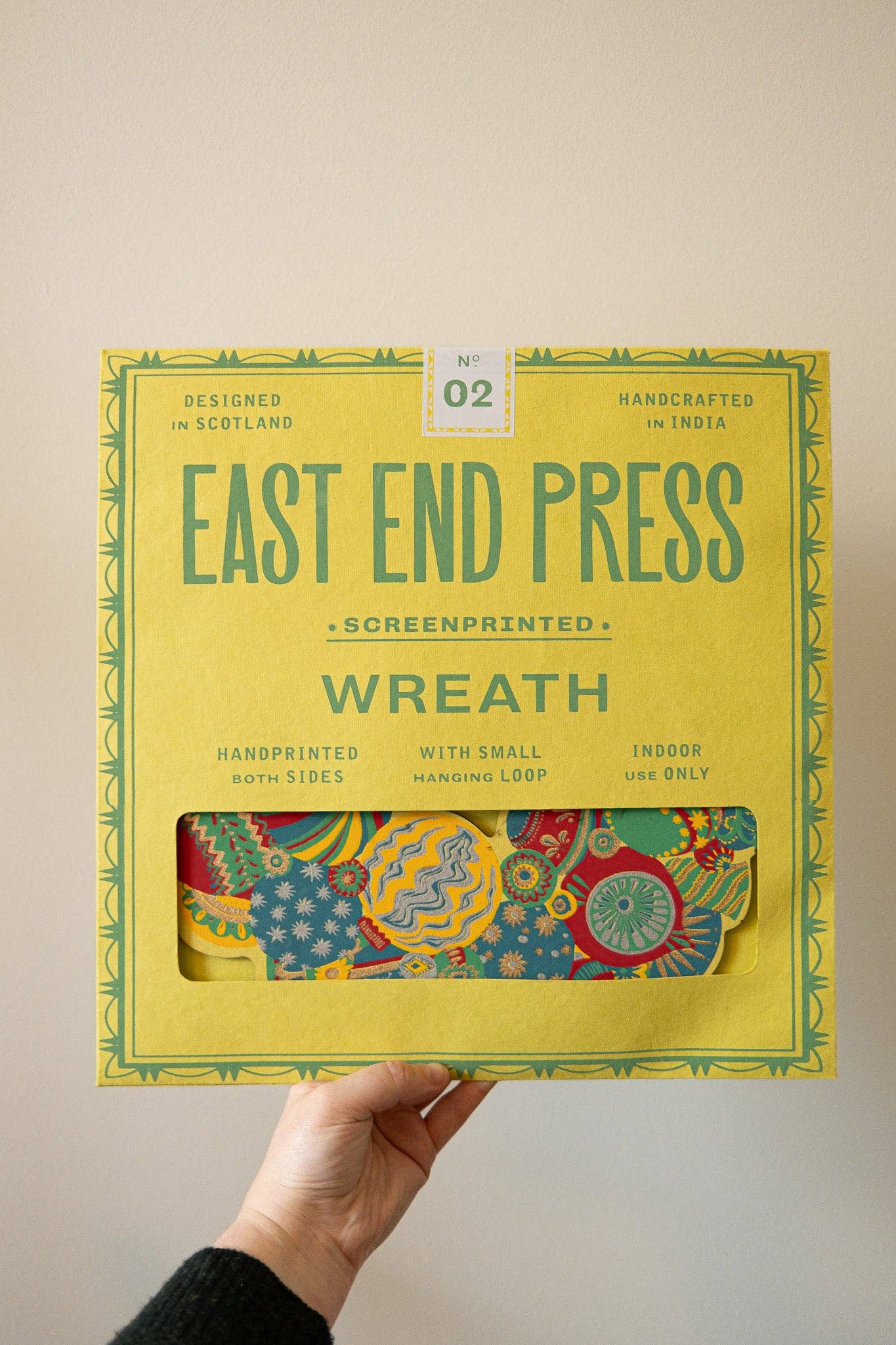 East End Press – wholesale Wreath – UK/EU: Bauble Cotton Board Wreath1