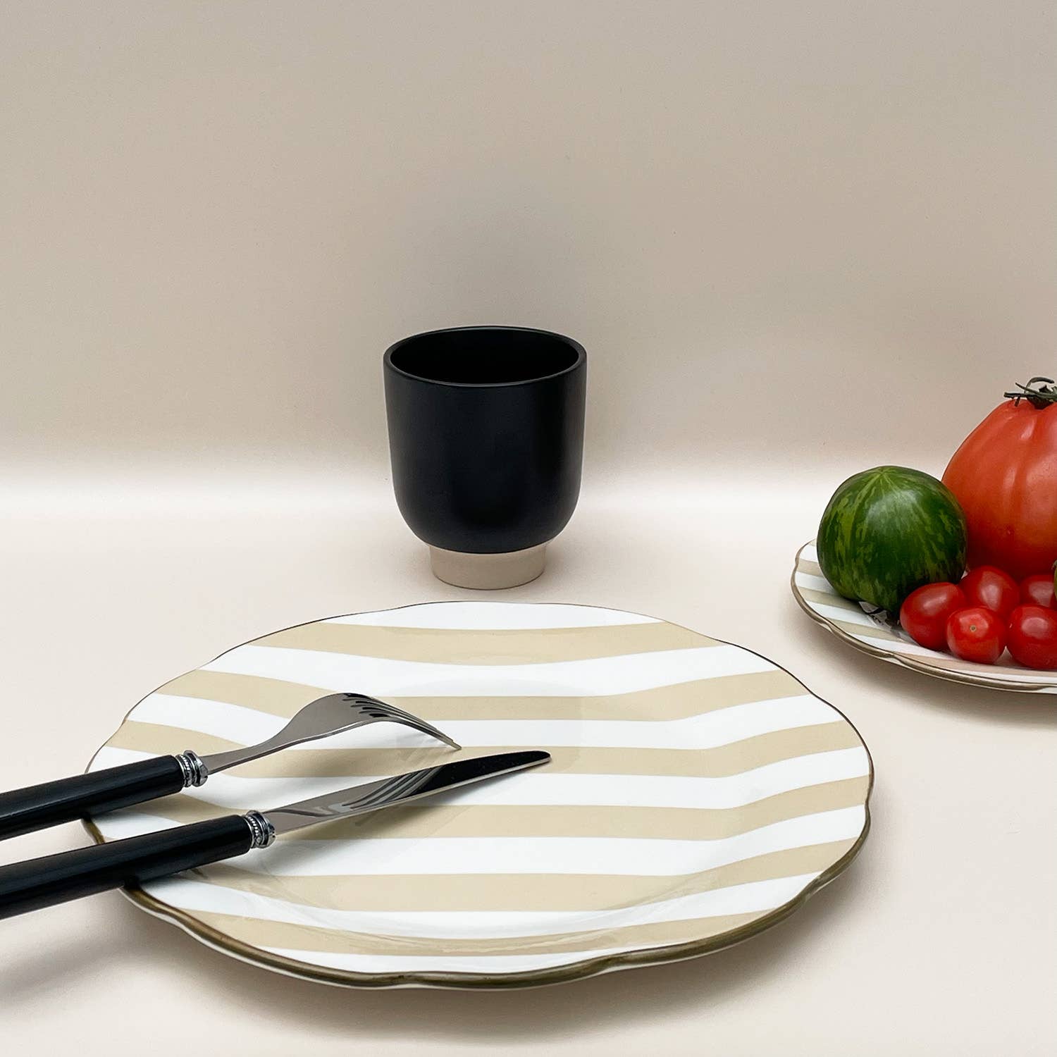 Opjet Paris - Wholesale Dinner Plate - Set of 4 beige trattoria flat plates D26.7cm2