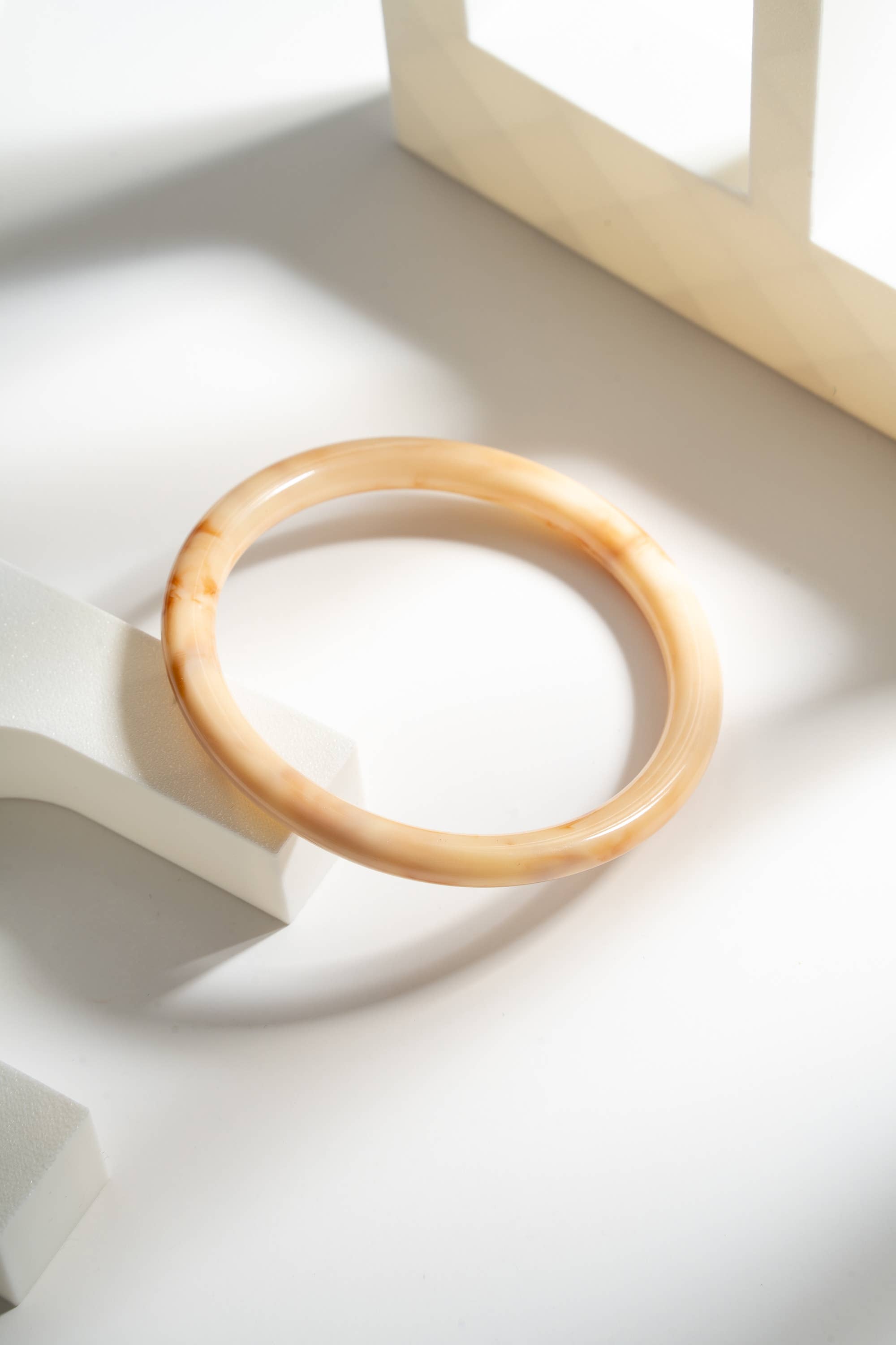 COSMOS - Wholesale Bangle Bracelet - Retro trendy style colored resin bangle bracelets1