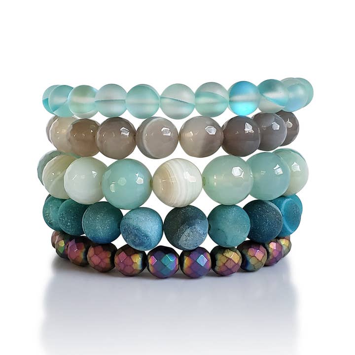 The Ocean Set — Edelstein-Stretcharmband-Set von 5 für den Großhandel von Ilze Jewelry