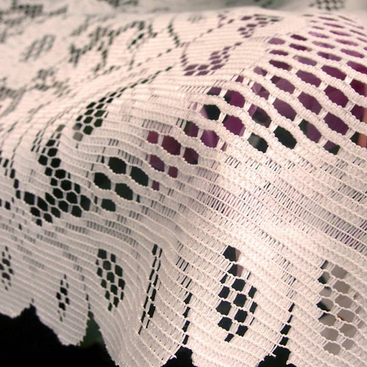 Packaging Decor – Runner de mesa por atacado – Caminho de Mesa de Renda Off-white 33 cm de largura e 3,05 m de comprimento2