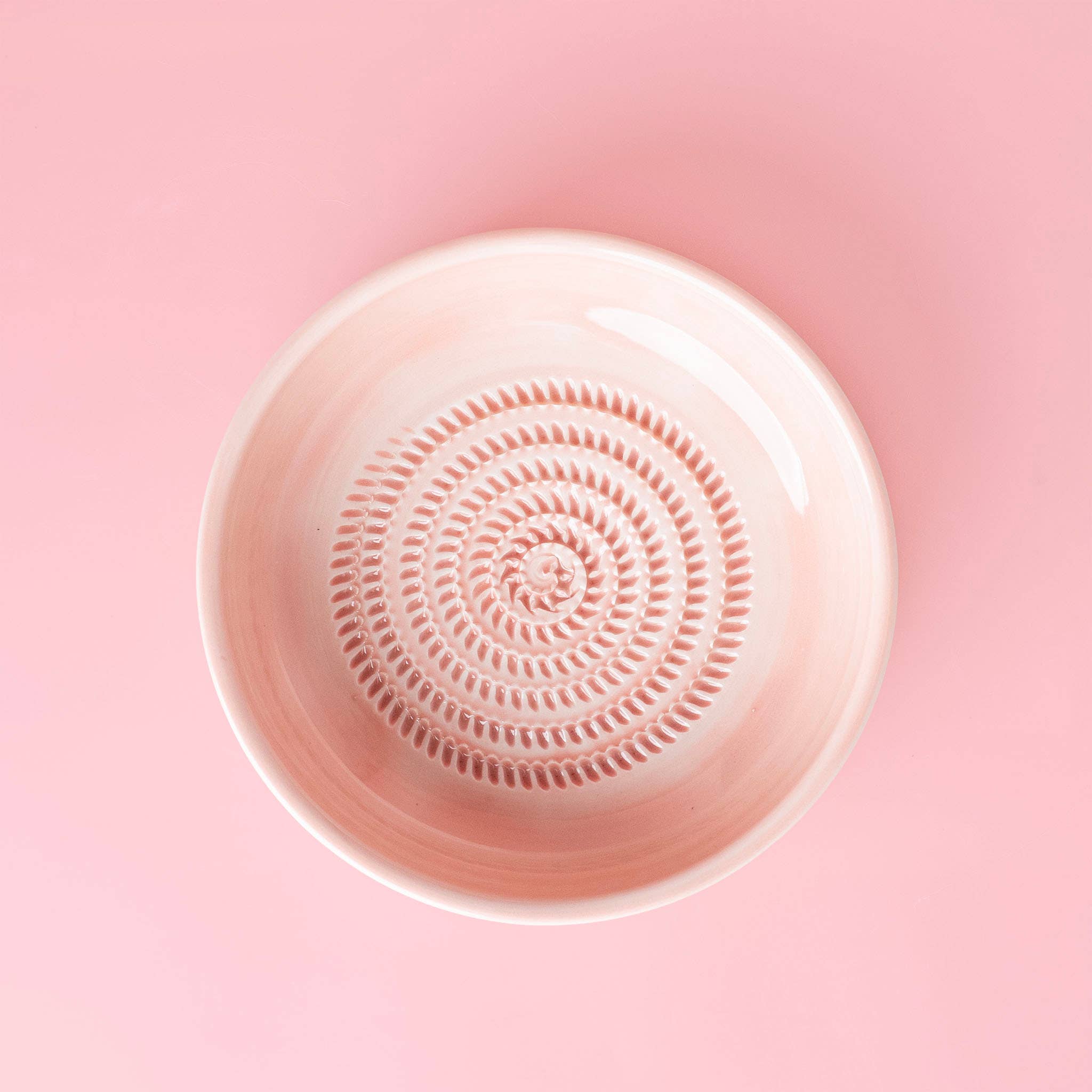 Alfar Tierra Cocida - Wholesale Grater - Large Pottery Grater Plate – Includes Gift Spoon / VALENTINA2