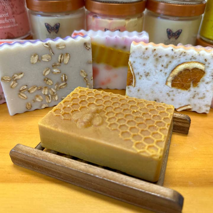 Naturally Radiant Beauty - Wholesale Bath Soap Dish - Natural Wood Soap Holder3