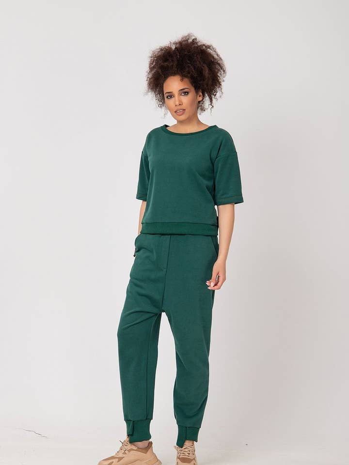 Drop crotch sweatshirt trackpants with crossed ribbed trim: for wholesale by ADEPTT