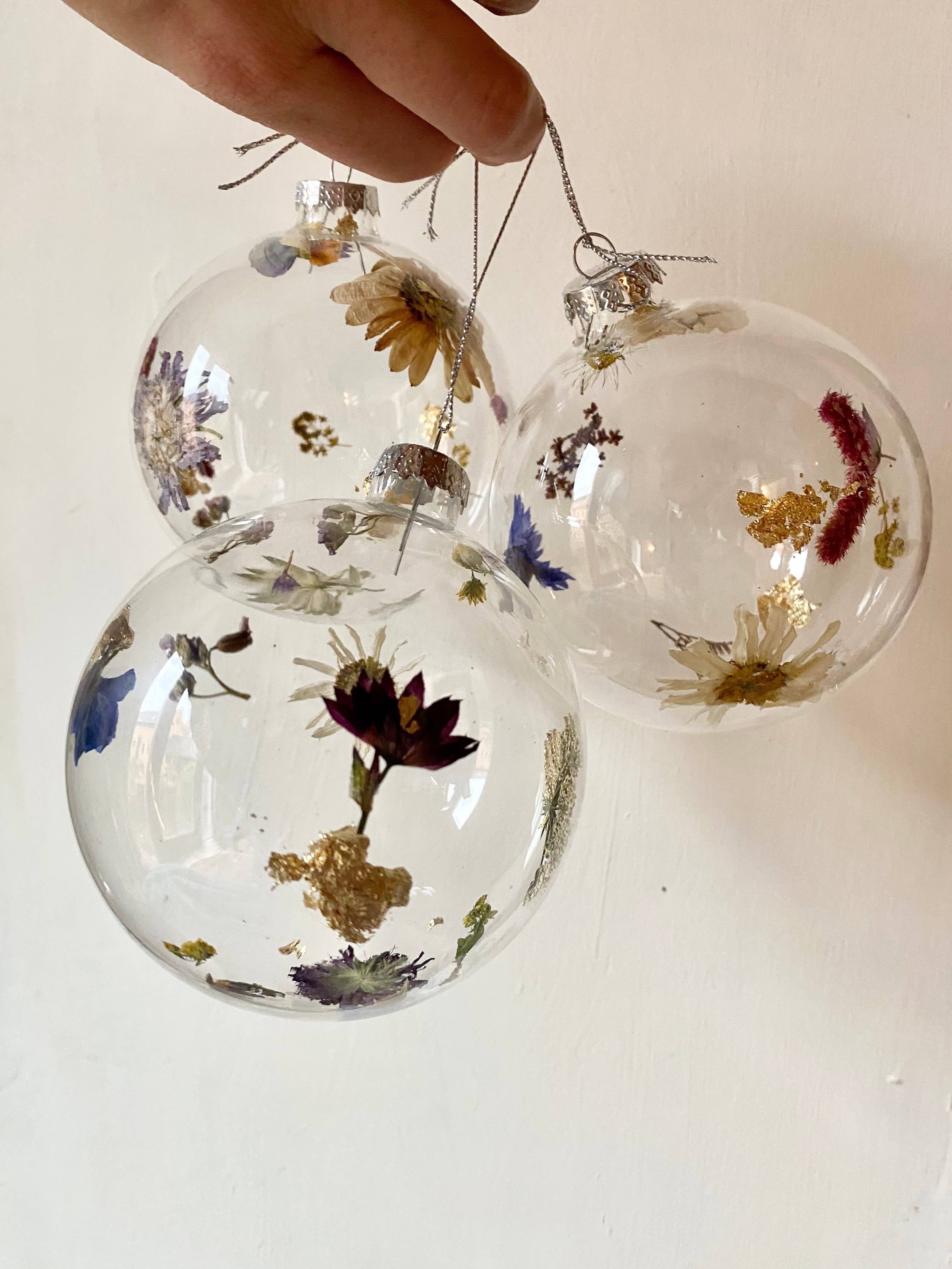 Elsker Creations – Decoração de Natal por atacado – Bauble Flor Prensada 2