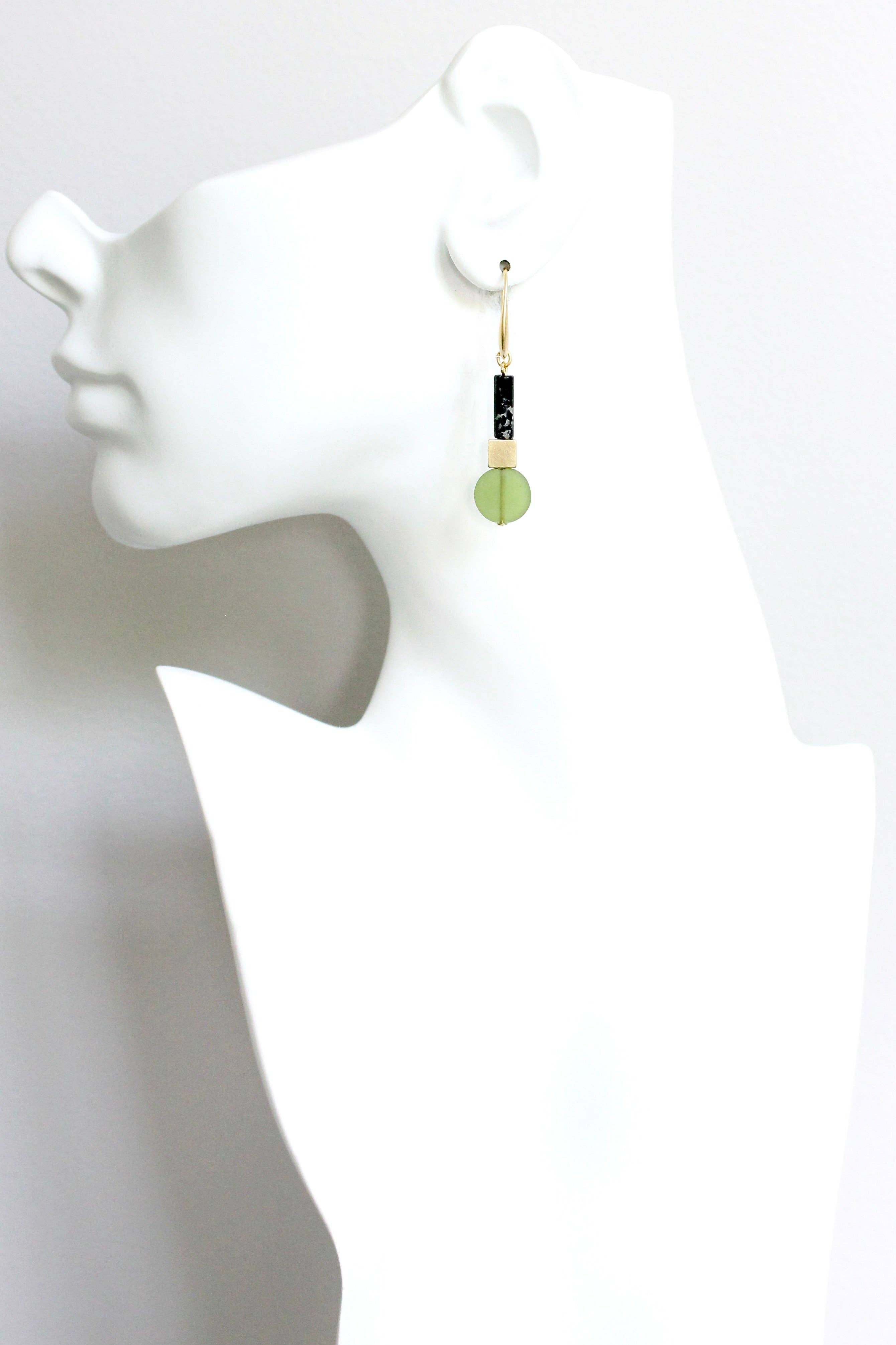 David Aubrey Jewelry - Wholesale Dangle Earrings - JLTE14 olivine glass geometric earrings1