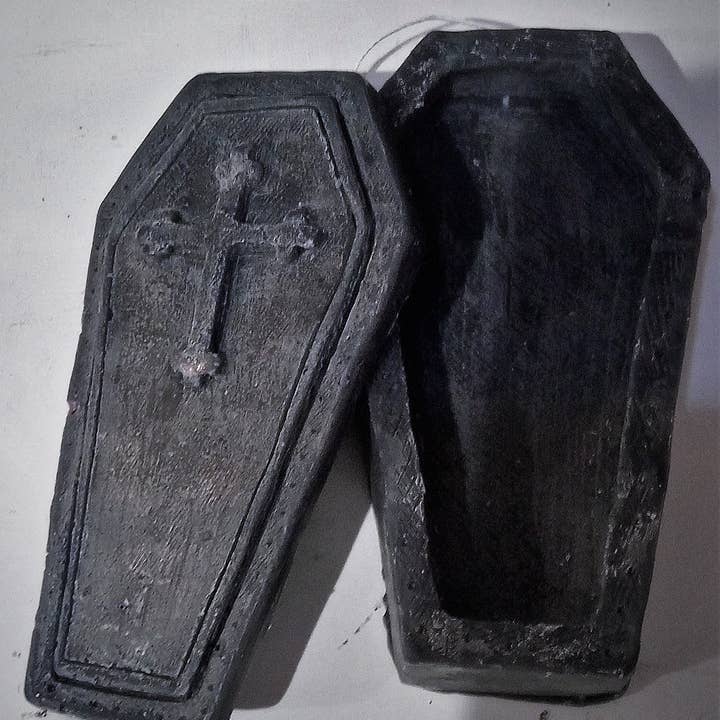 El Alquimista - Wholesale Novelty Candle - LARGE COFFIN CAJON CANDLES to bury enemies