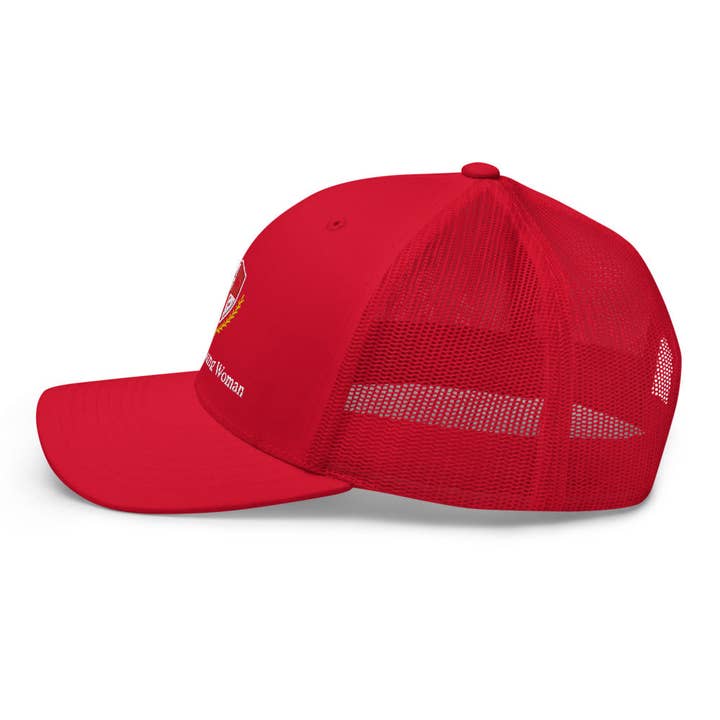 Jeune femme réussie - Casquette de camionneur pour la vente par McNulty International