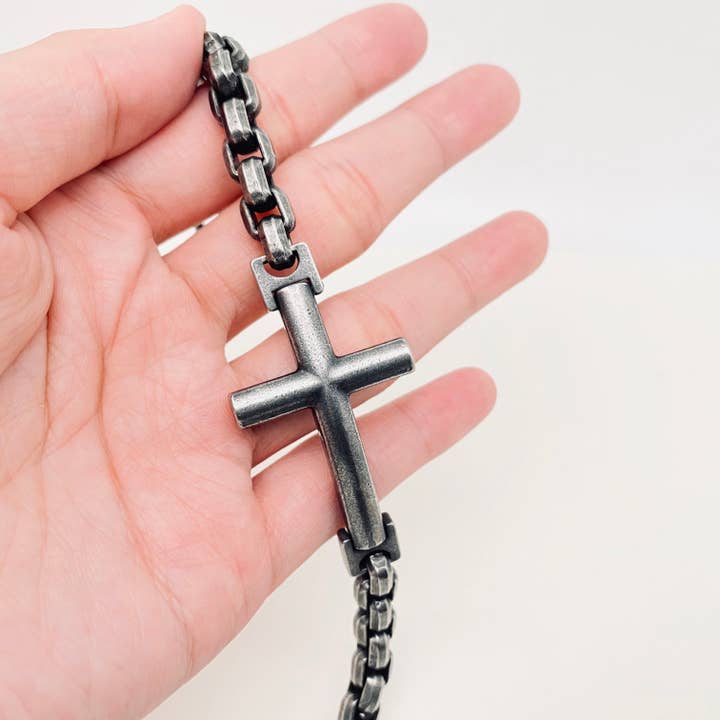 Mio Queena - Wholesale Charm/Dangle Bracelet - Men's Stainless Steel Cross Charm Chain Bracelet - MJ1