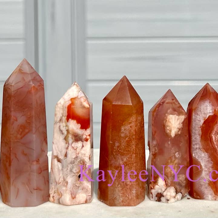 KayleeNYC - Venta al por mayor Piedras/cristales espirituales - Obelisco con forma de flor de cornalina natural, ágata, punta de torre, de 1 libra