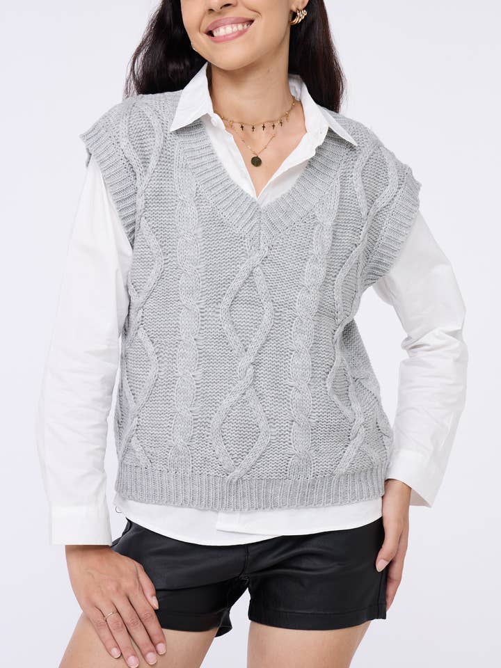 Women's Cable Knit V-Neck Sleeveless Sweater Vest for wholesale by Lovesoft