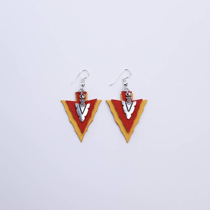 FH&L Creations - Vente Boucles d'oreilles pendantes - Pointes de flèches rouges et jaunes KC2