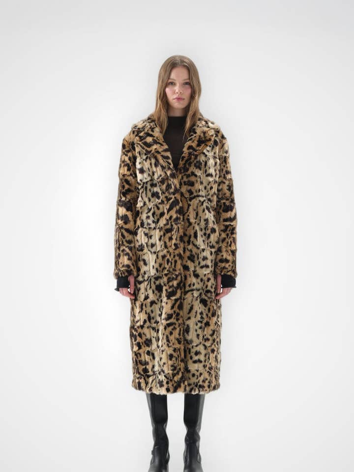 Light Leopard Long Song Coat for wholesale on Faire0