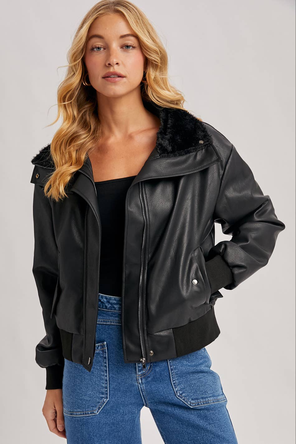 Bluivy - Wholesale Bomber Jacket - Women's - AVIATOR FAUX LEATHER AND FUR TRIMMED BOMBER JACKET2
