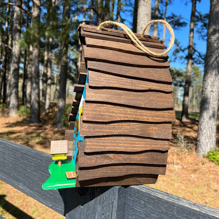 Southern Roots Designs - Vente Nichoir - NICHOIR, nichoir unique, nichoir fantaisiste, coloré4