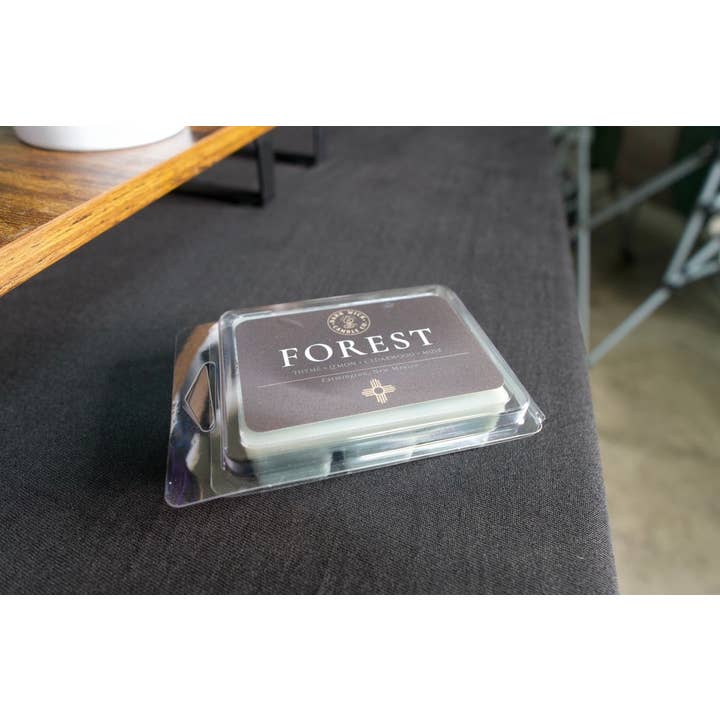 Cera da sciogliere alla foresta per la vendita all'ingrosso da parte di Dark Wick Candle Co