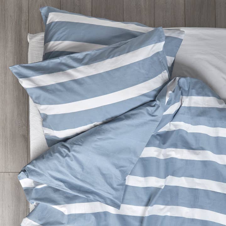 Reversible Thin Striped Bedding Set for wholesale by Livvy B