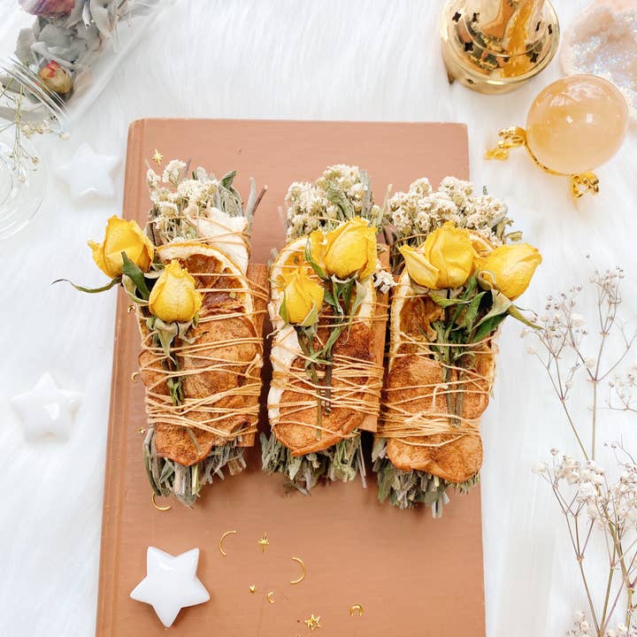 SPICED AUTUMN Bundle - Smudge - Smoke Cleansing and other Purchase Wholesale green witch. Free Returns & Net 60 Terms on Faire trending on Faire.