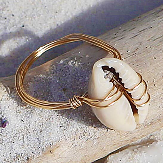 “Cowrie” ring for wholesale by la plagette sauvage