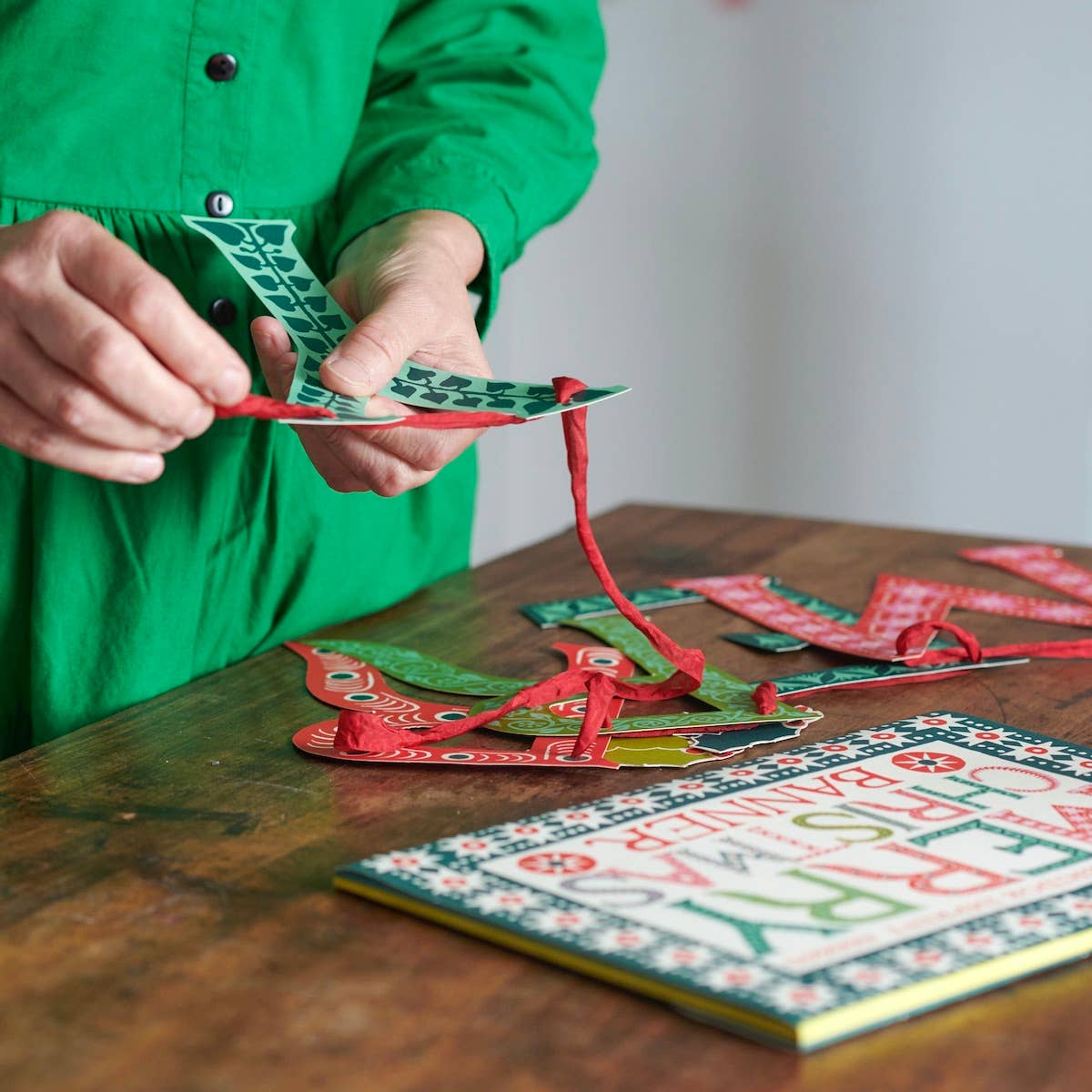 Cambridge Imprint - Wholesale Christmas Decoration - Merry Christmas Banner5