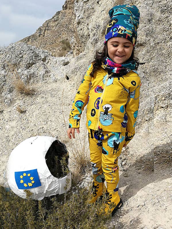 Pantaloni Space Adventure per la vendita all'ingrosso da parte di Milena & Milenka