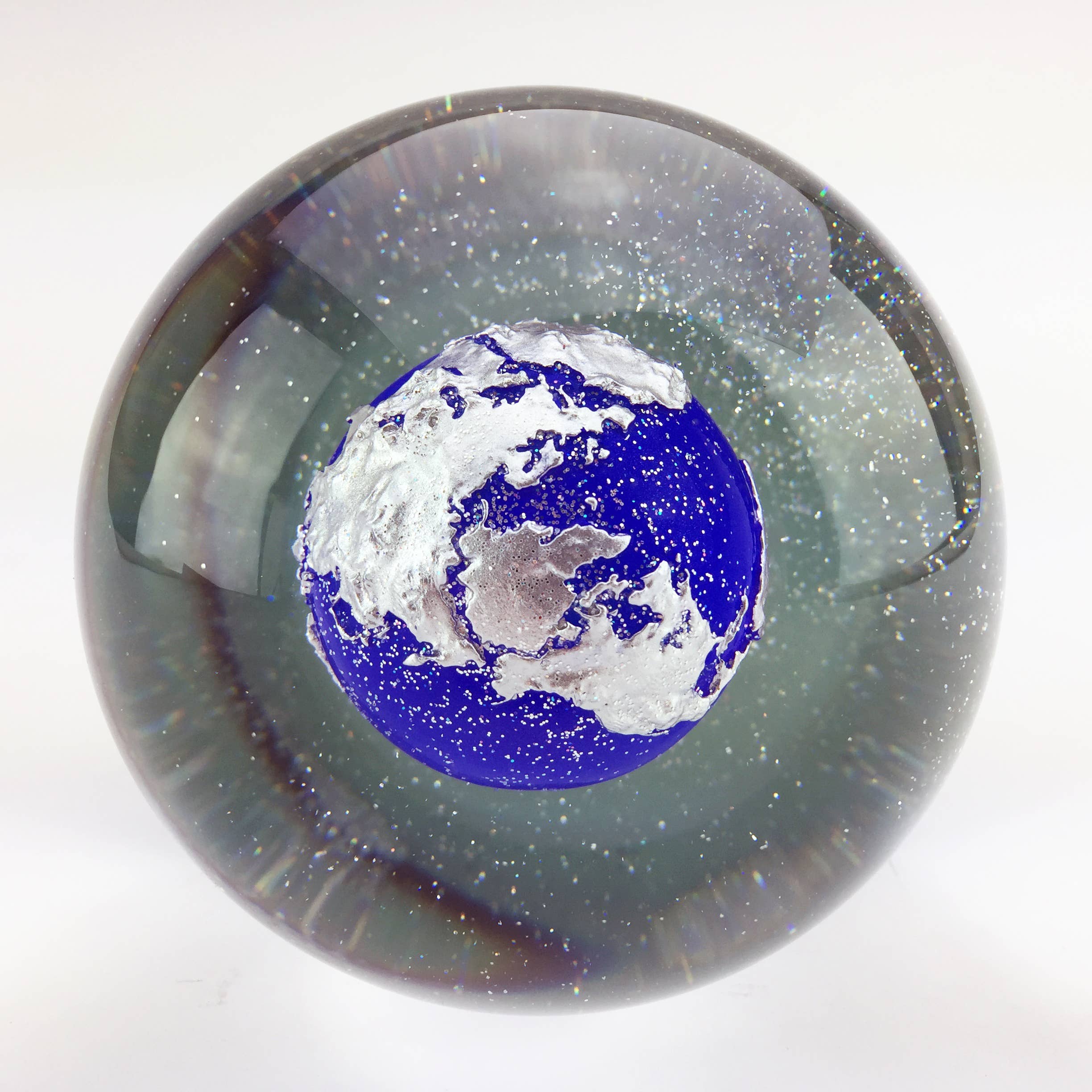 CoolSnowGlobes - Wholesale Snow Globe - Big Blue Marble Snow Globe5