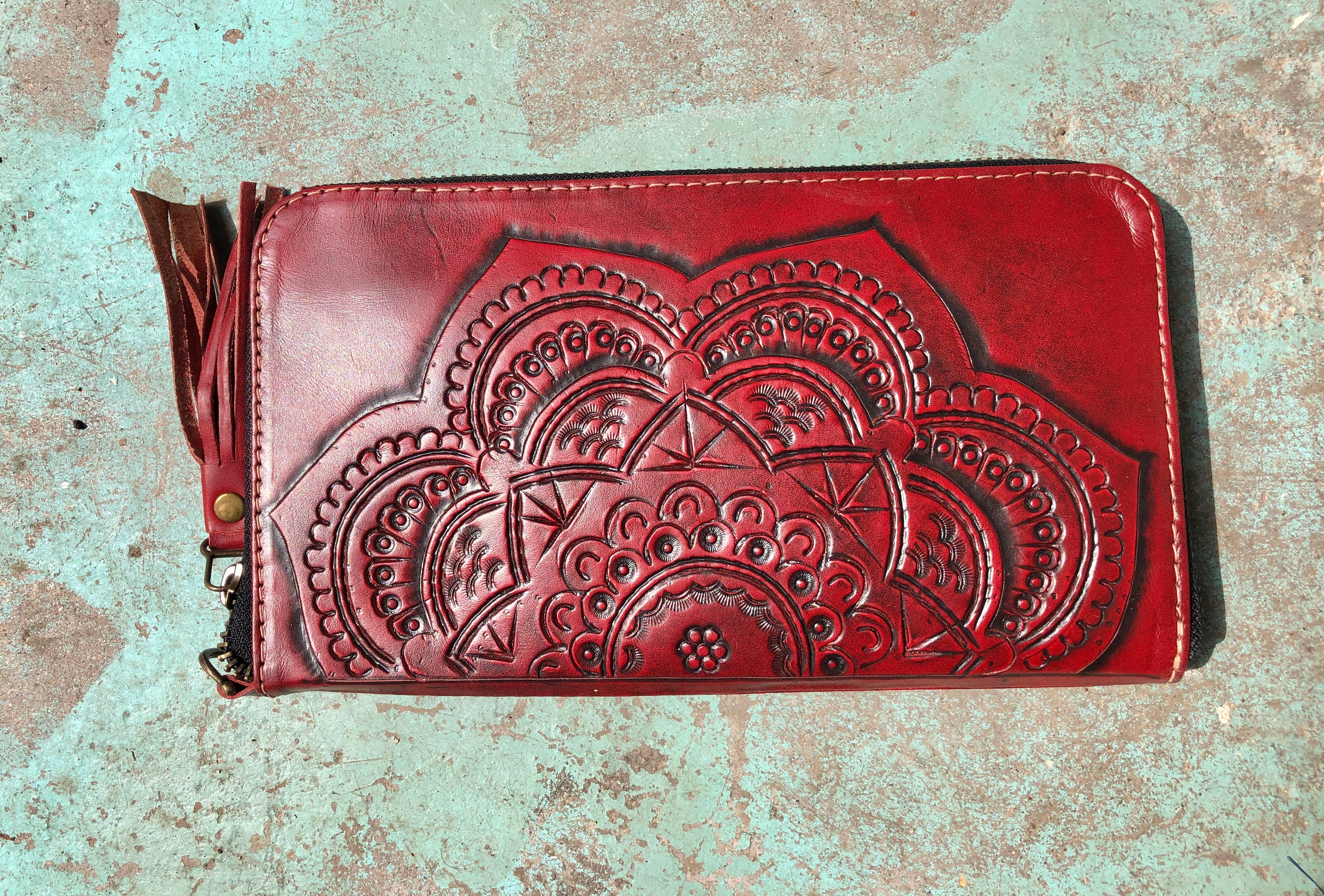 LEADERS IN LEATHER - Wholesale Wristlet - Zip Around Tooled Leather Wallet with Detachable Wristlet12