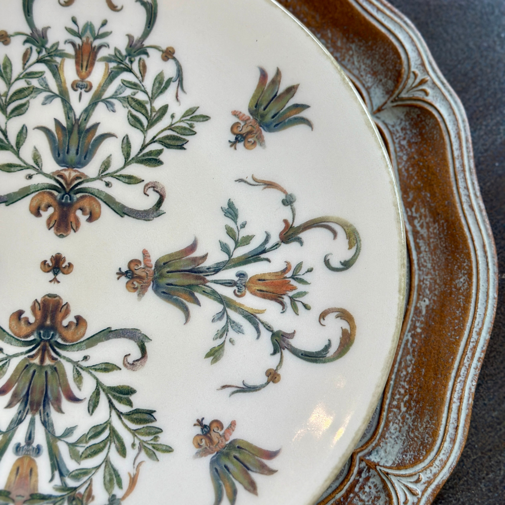 Arte Italica & Crown Linen Designs - Wholesale Charger Plate - Florentino Wooden Scalloped Charger - NEW2