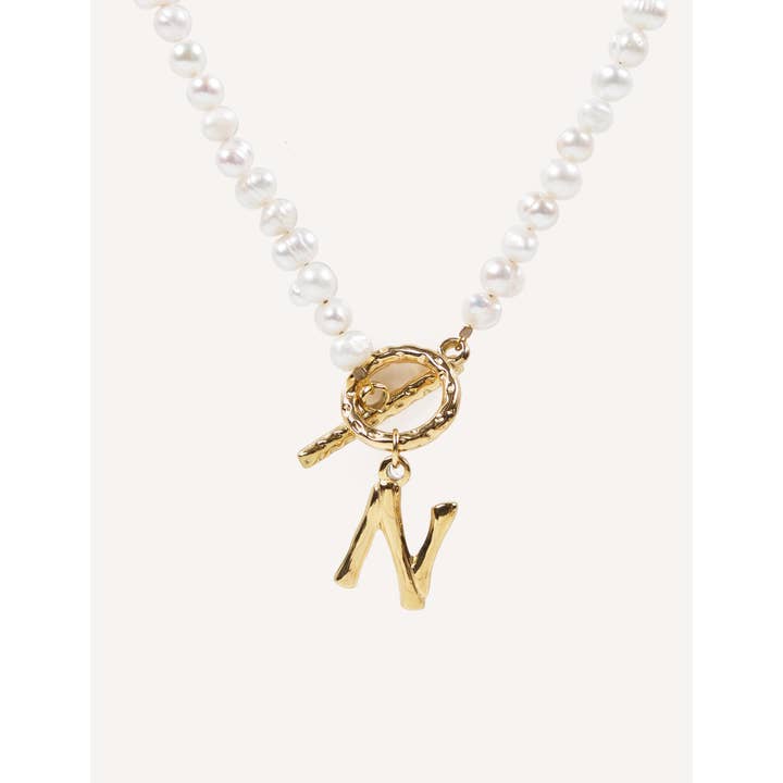 CUCOCUCA - Wholesale Choker/Collar - Handgemaakte parel choker met etnische letter21