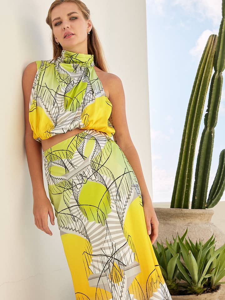 MACKENZIEMODE - Wholesale Blouse – Women’s - STAIRCASE SILK BLOUSE2