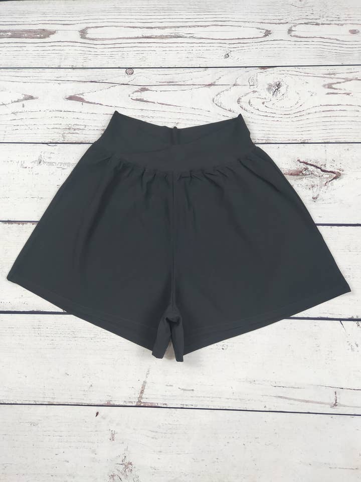 Pantaloncini attivi neri a vita alta da donna per la vendita all'ingrosso da parte di sassy kids palace