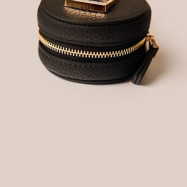 Oakbark & Chrome - Wholesale Keychain - Women's - Stirrup Accessory Keeper in Black1