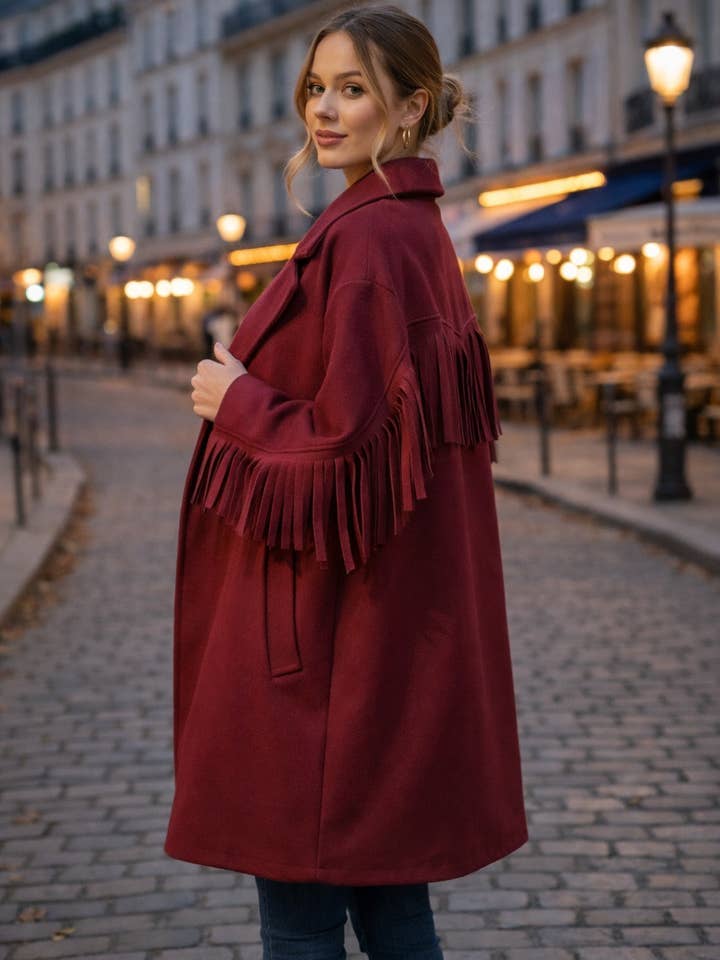 Cappotto con frange per la vendita all'ingrosso da parte di Amy & Clo Invogue