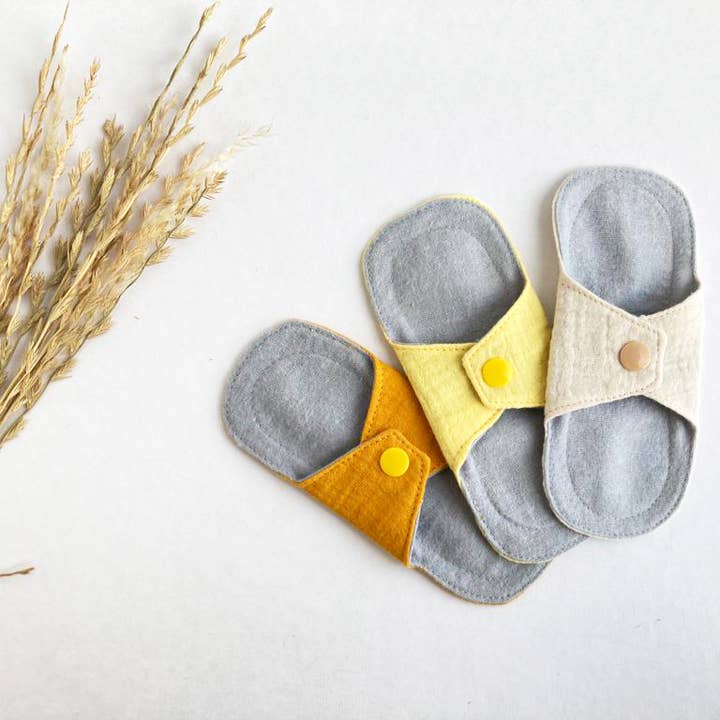 Bloom Pads - Wholesale Period Underwear - Women's - Extra-thin reusable panty liner 5 PACK, Organic cotton pads