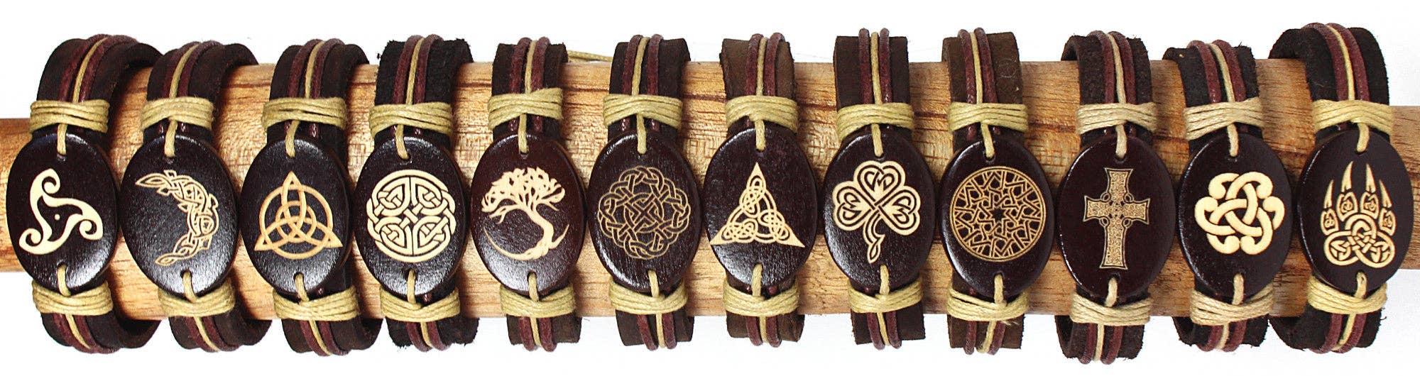 Atlas Goods By Your Needs Company - Vente Bracelet de perles - Bracelet en cuir fait main avec perle en bois gravée au laser - Ensemble Celtique0