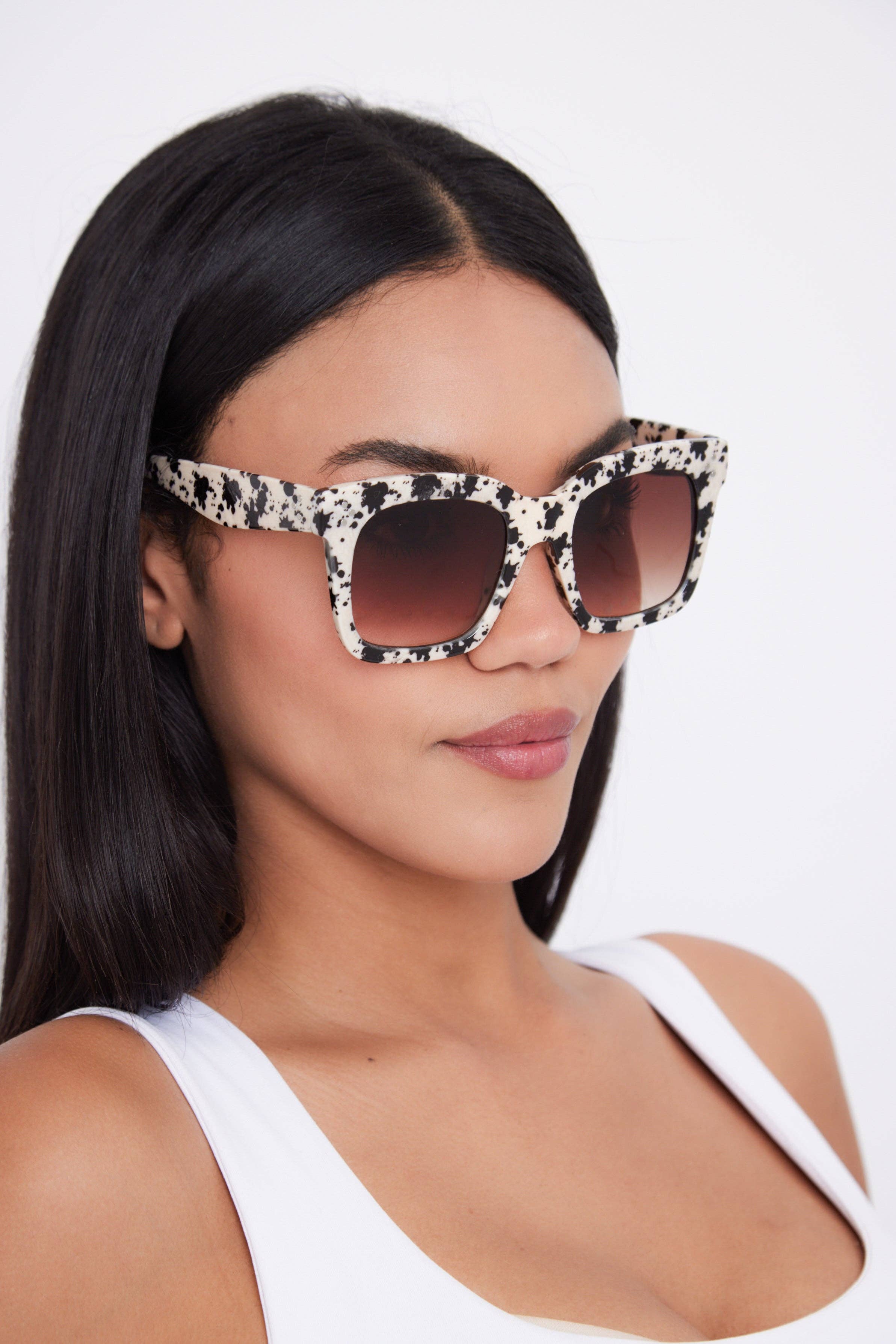 Oversized Square Sunglasses in Black and White Tortoiseshell for wholesale on Faire1