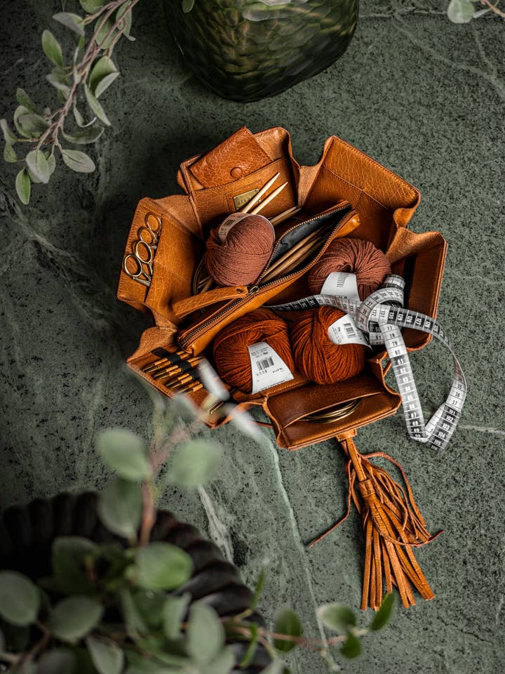 Evita Project box for wholesale by Muud