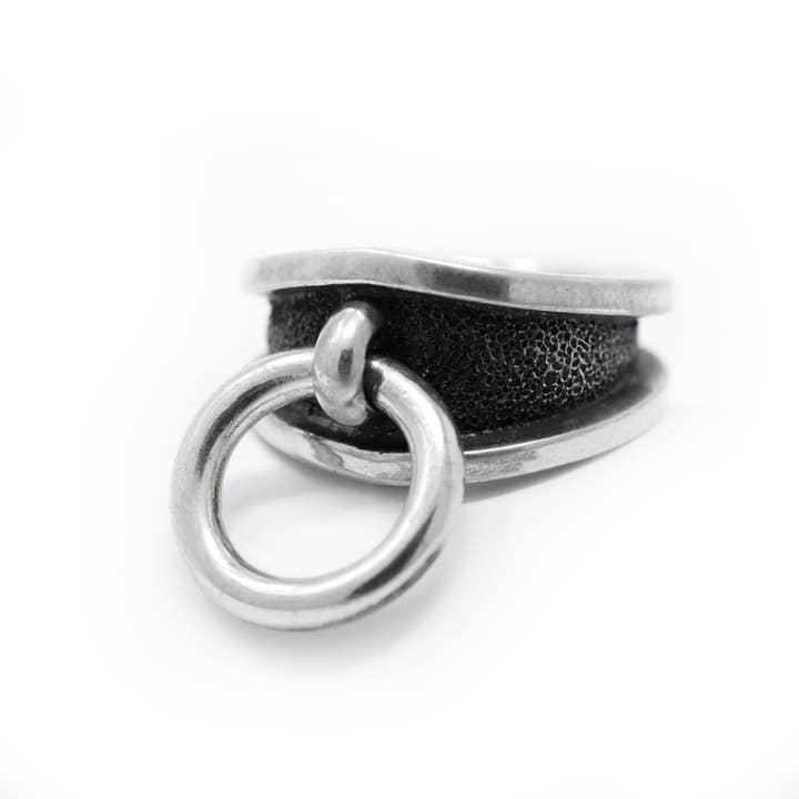 Morgaine Faye - Wholesale Band/Stacked Ring - Tether Ring