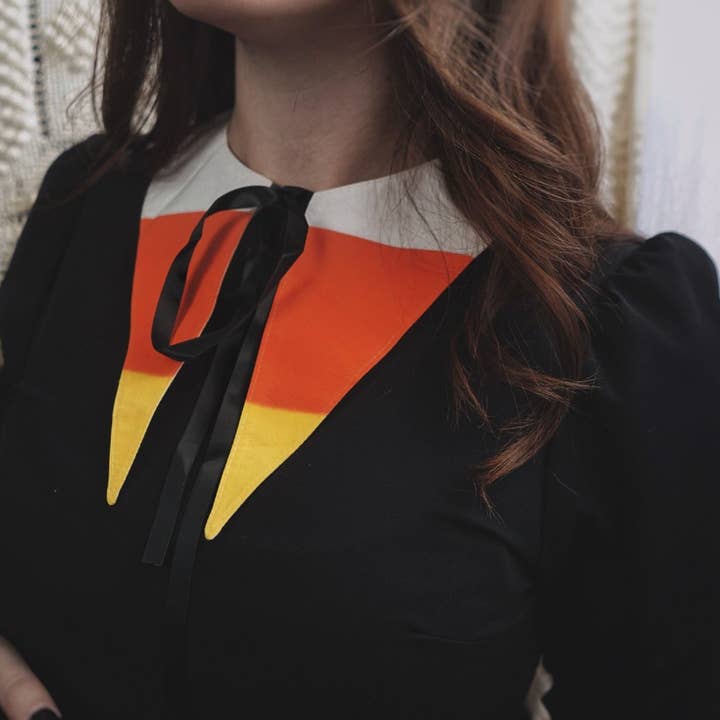 Lively Ghosts – wholesale Choker/collar – 'Trick or Treat' Candy Corn Collar ©