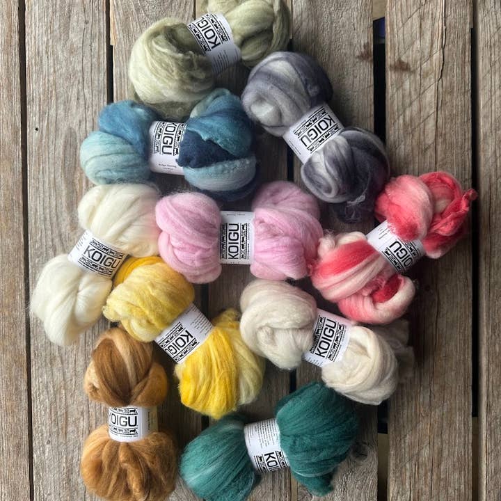 Koigu Wool Designs – wholesale Yarn – Merino Fiber - 50g Roving Bundles7