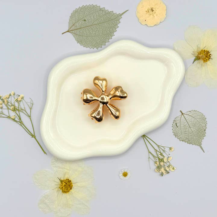 Love Attack - Wholesale Hair Clip - Women's - Nali Flower Metal Hair Claw Clips2