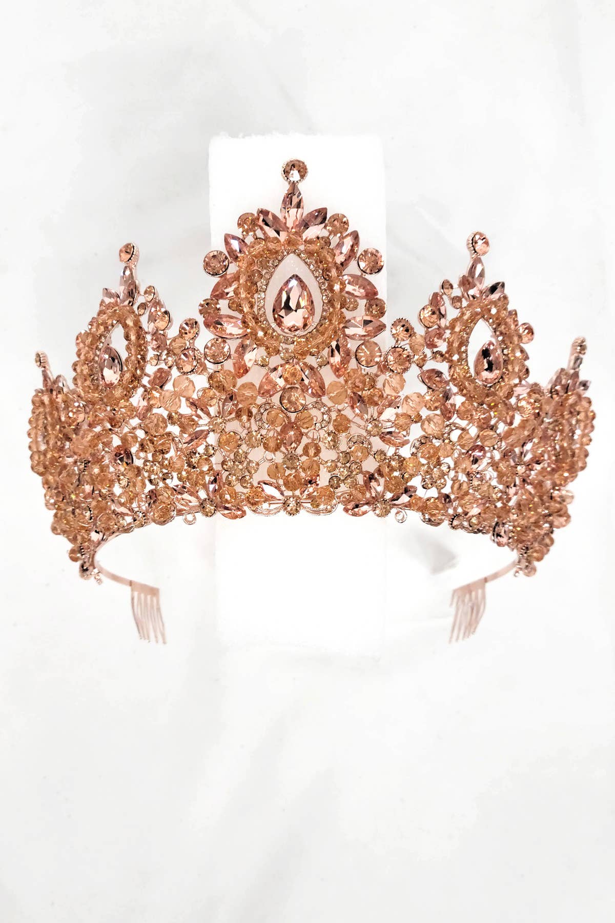 Chicas - Wholesale Tiara - Women's - Metal tiara with crystal balls and jewel rhinestones HT96260