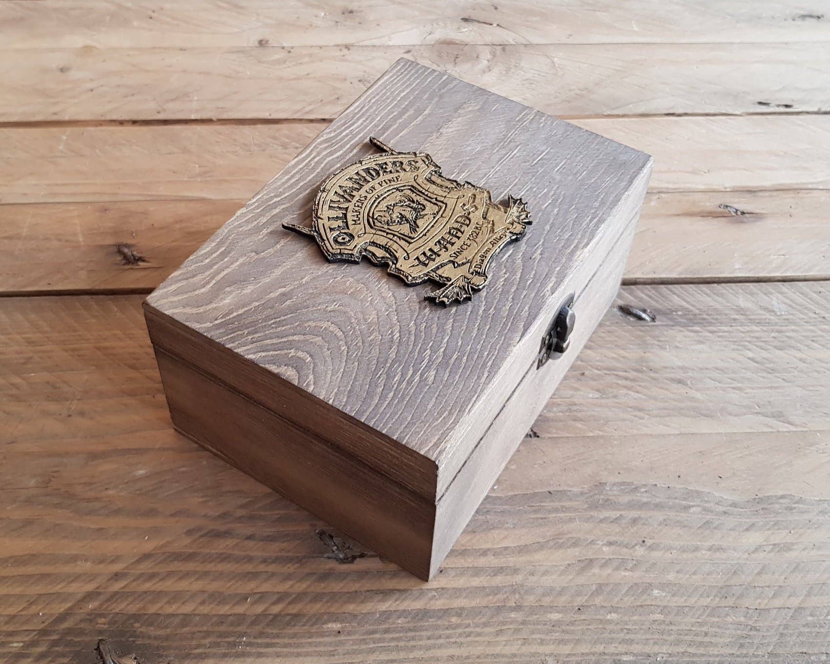 Outcast Props - Wholesale Decorative Box - Wood Potions box OLLIVANDERS.