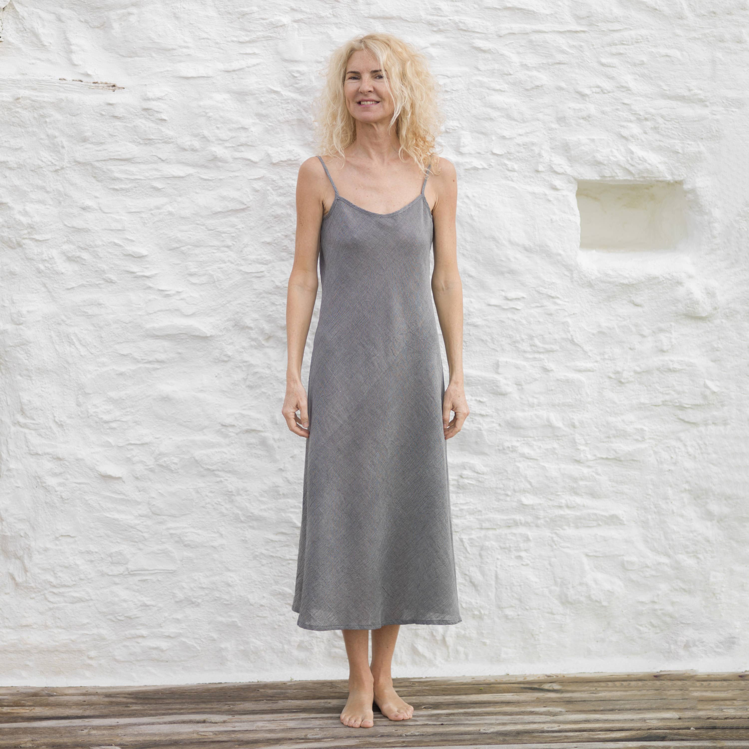 loom.ist – wholesale Dress – Women's – Sile Basic Slip Dress5